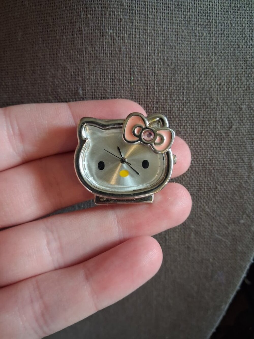 Hello Kitty watch face